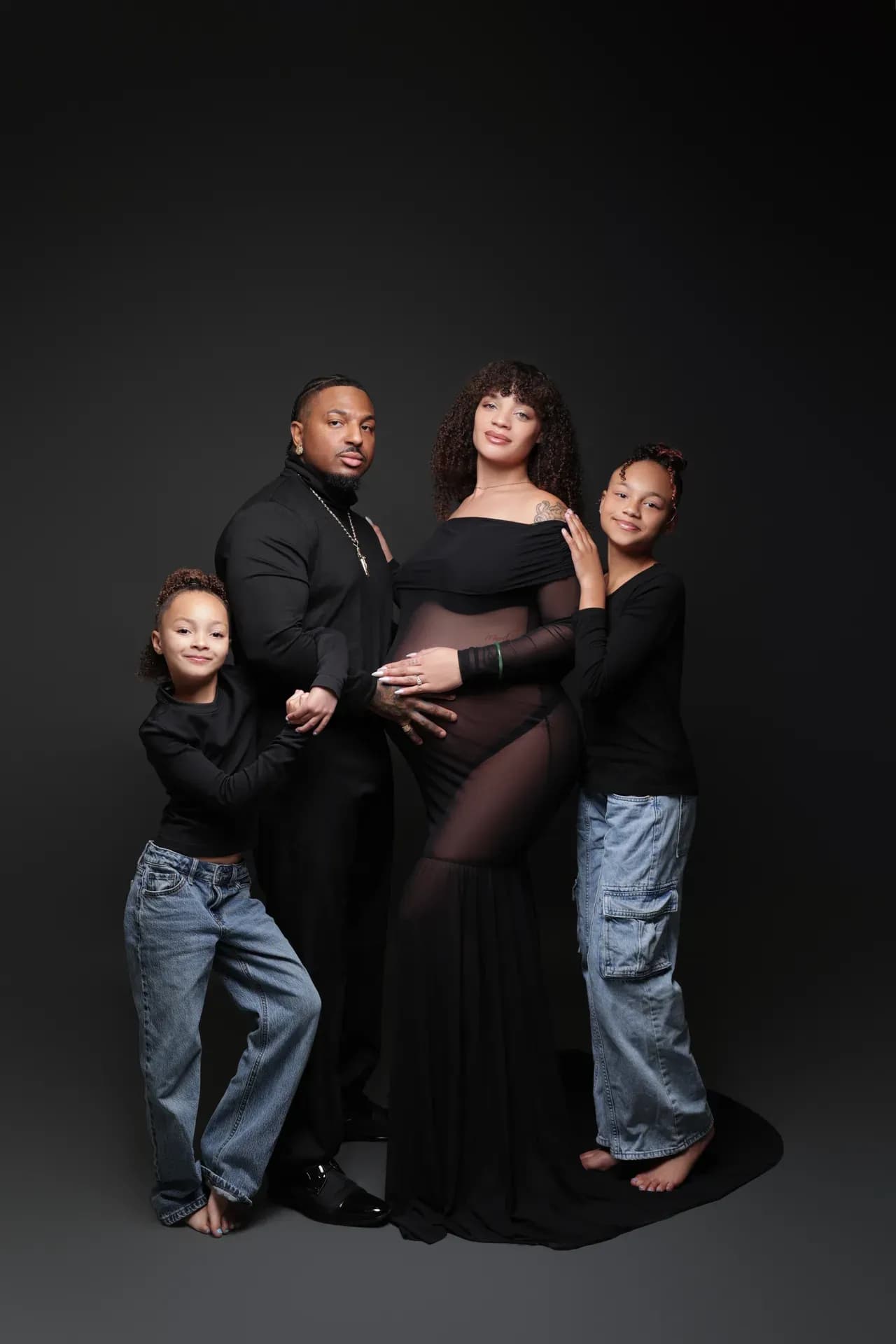 Maternity session at Natalie Vell Studio — photo 2