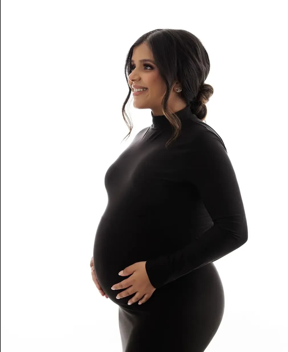 Maternity makeup look at Natalie Vell Studio